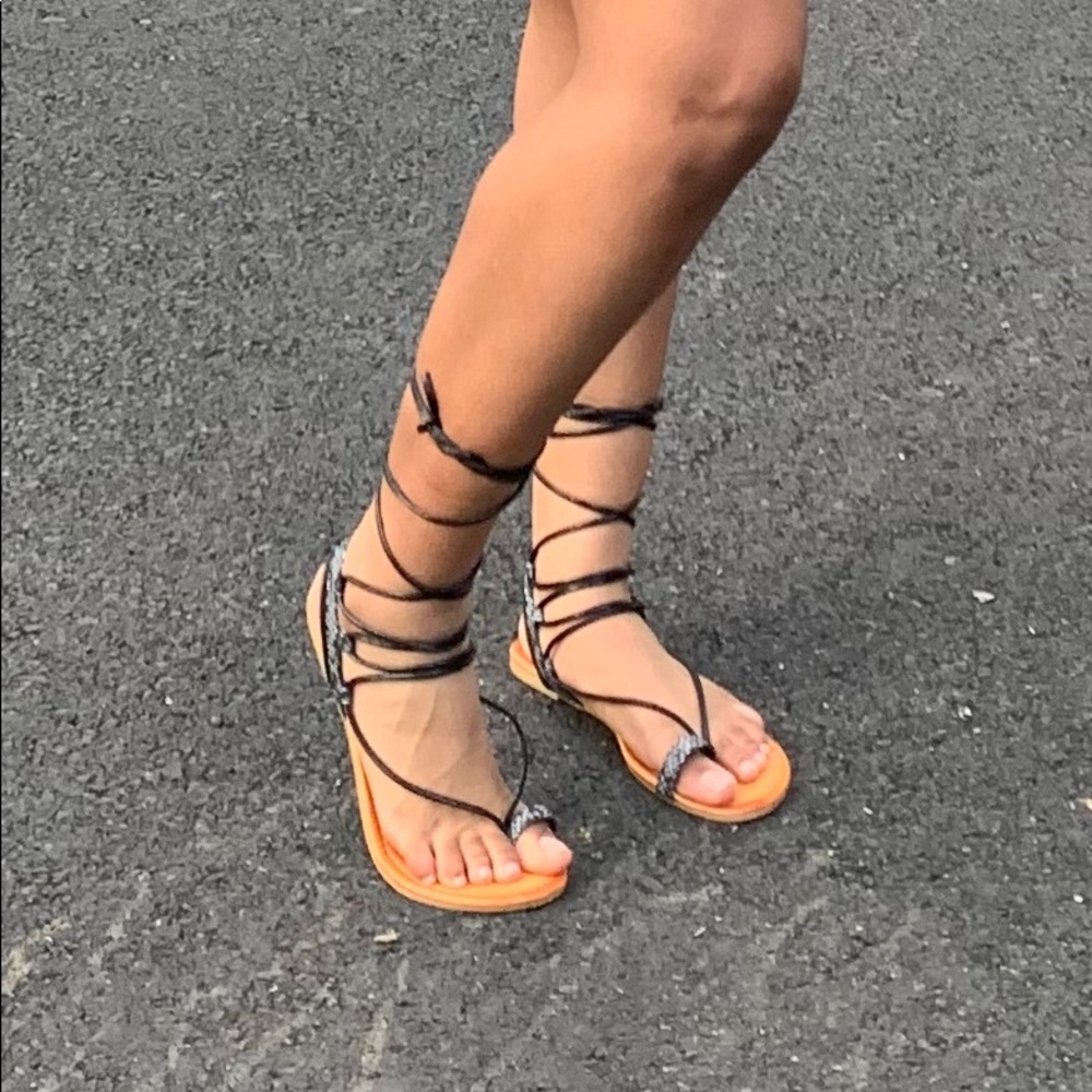 Navia Sandals
